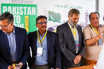 Press Conference during the Setup day